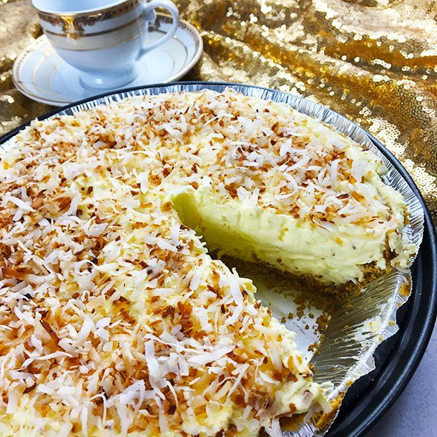 KILLER CREAMY COCONUT PIE