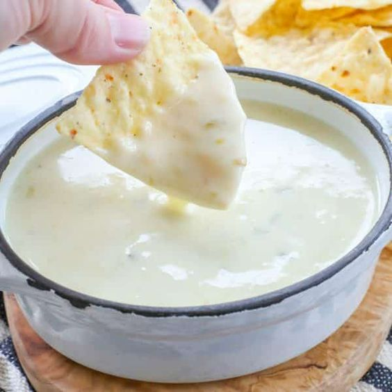 Mexican Restaurant Style White Cheese (Queso) Dip